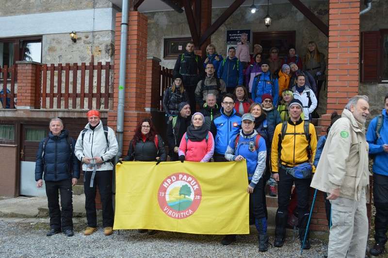 Članovi HPD Papuk na Papuku